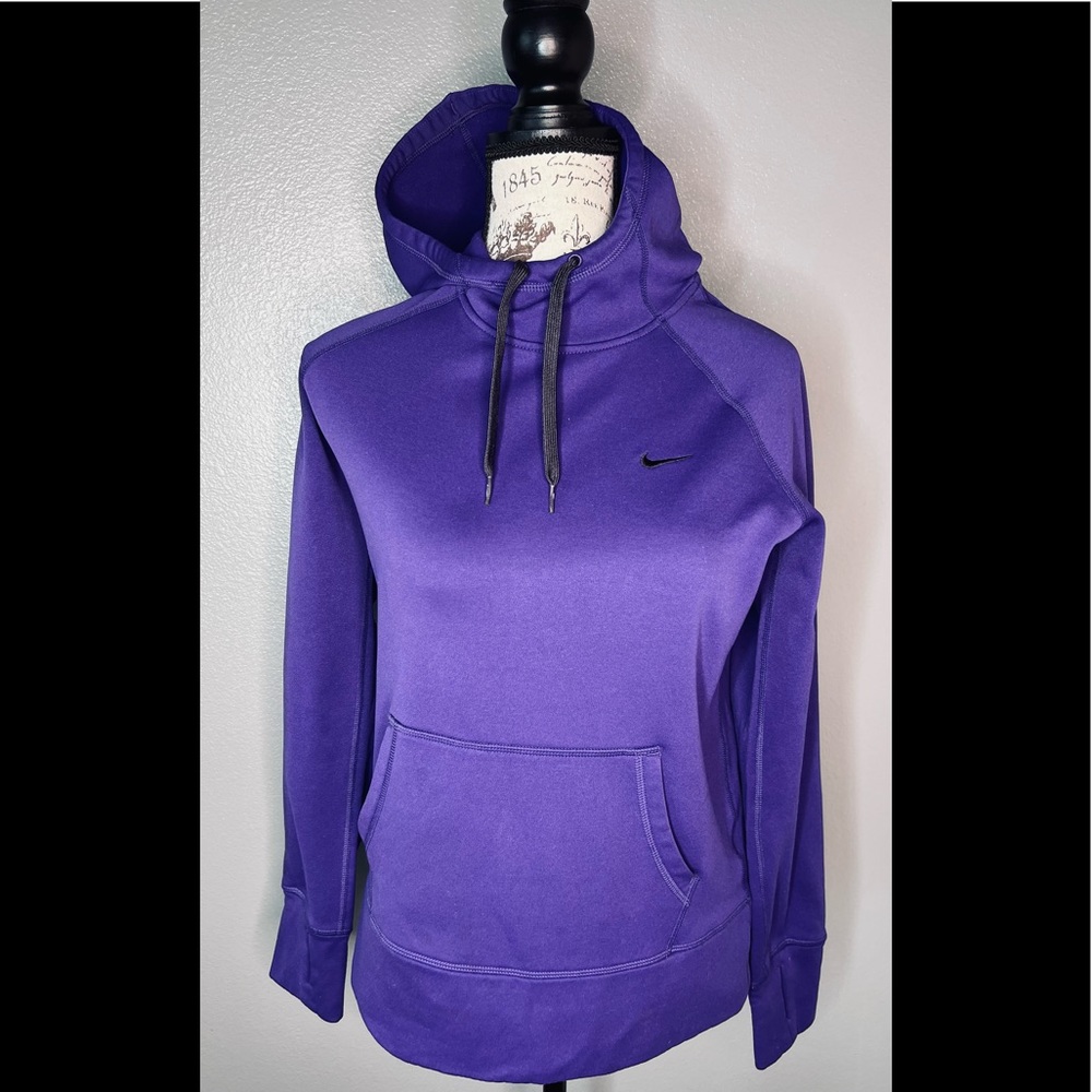 Nike Sweater Thermo fit Purple Hoodie Size Medium kangaroo pocket EUC